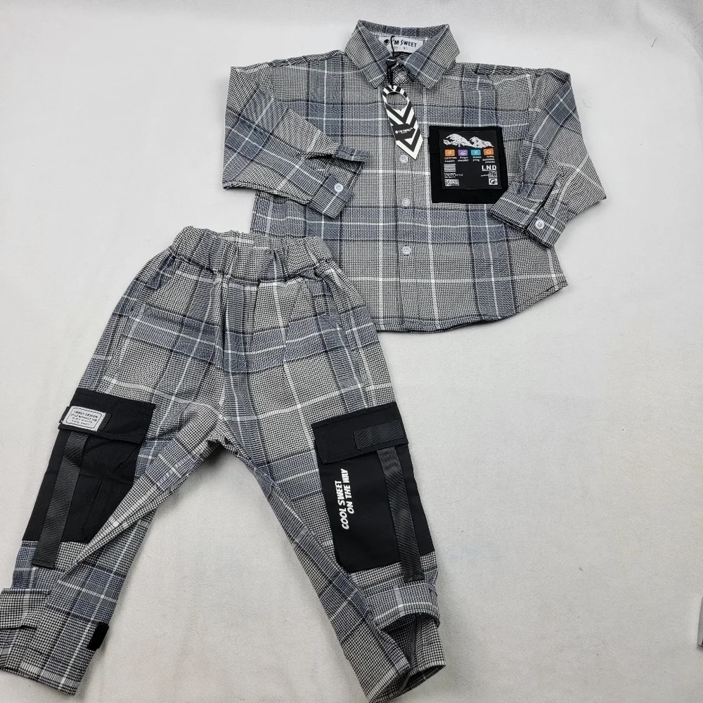 NWT‎ heavy plaid cargo utility outfit with convertable jogger pants